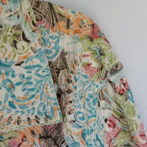 Jacket - Picture 3 of 4